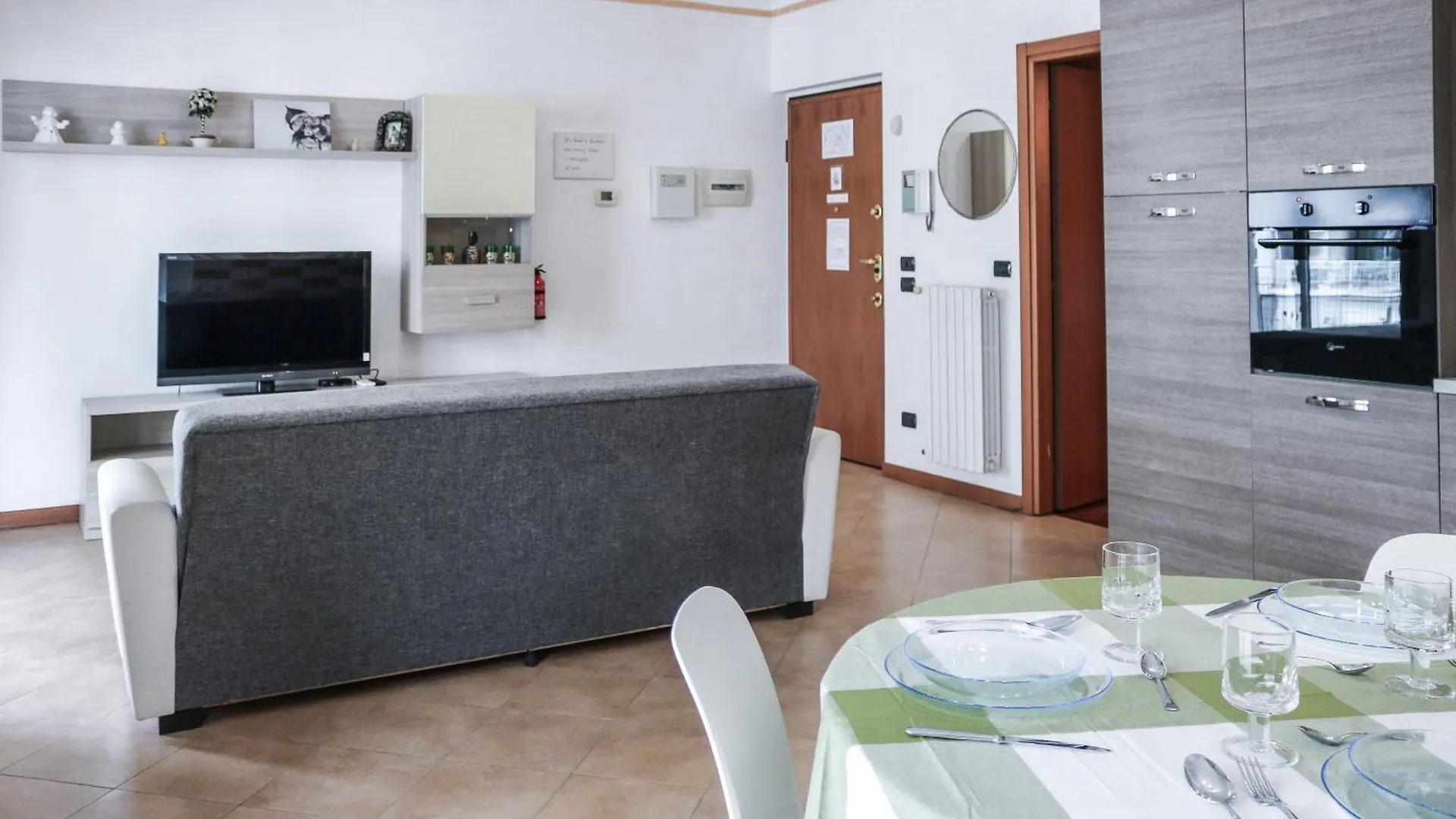 Apartmán Urban Balcony Hideaway - 3 People Milán Itálie